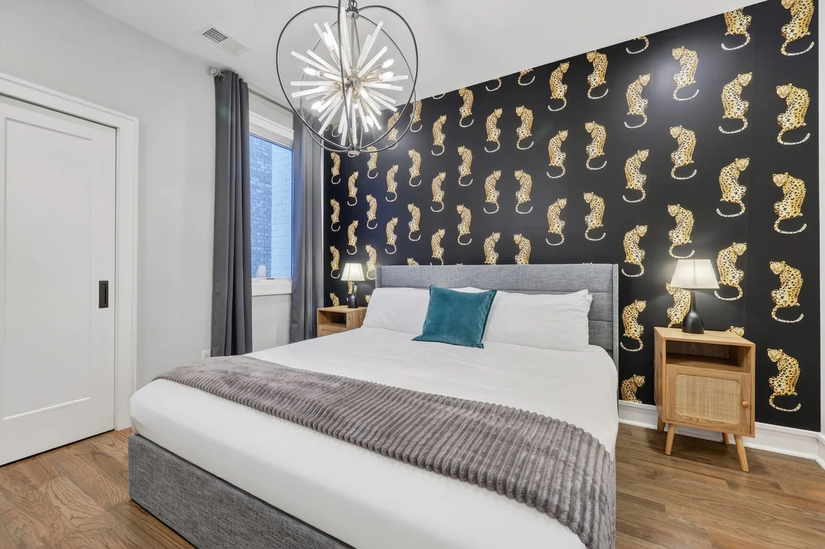 7BR Downtown Gulch Retreat – Sleeps 22 #10