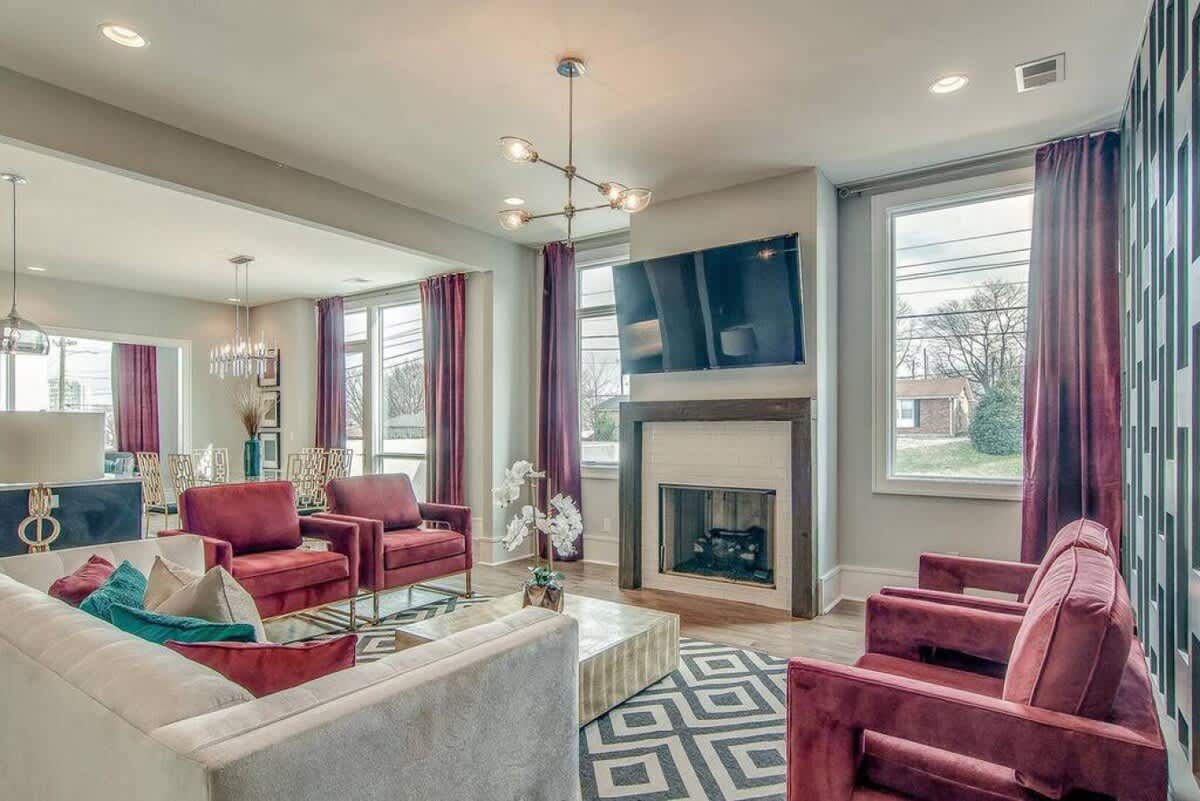 7BR Downtown Gulch Retreat – Sleeps 22 #11