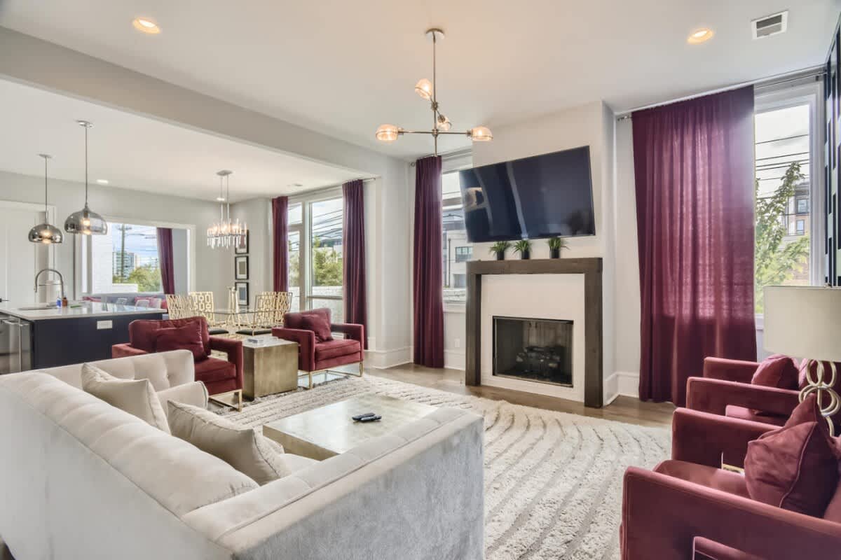 7BR Downtown Gulch Retreat – Sleeps 22 #18