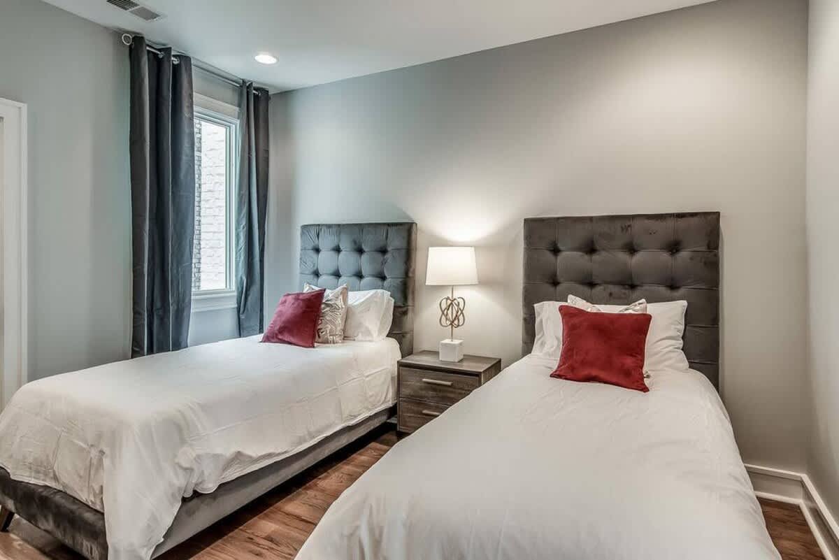 7BR Downtown Gulch Retreat – Sleeps 22 #4
