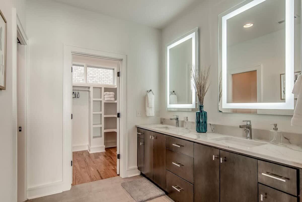 7BR Downtown Gulch Retreat – Sleeps 22 #8