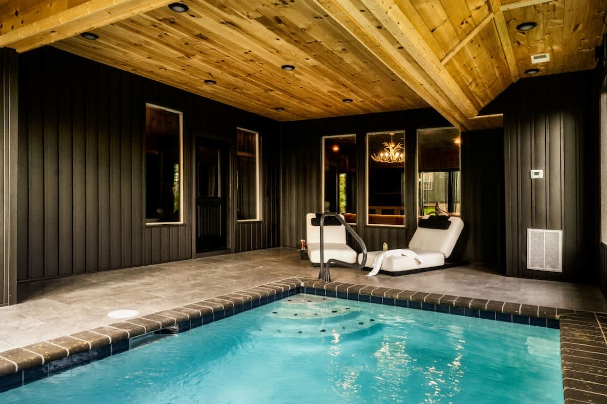 2 Luxe Homes - 2 Heated Pools & Hot Tubs - Slps 28 #10
