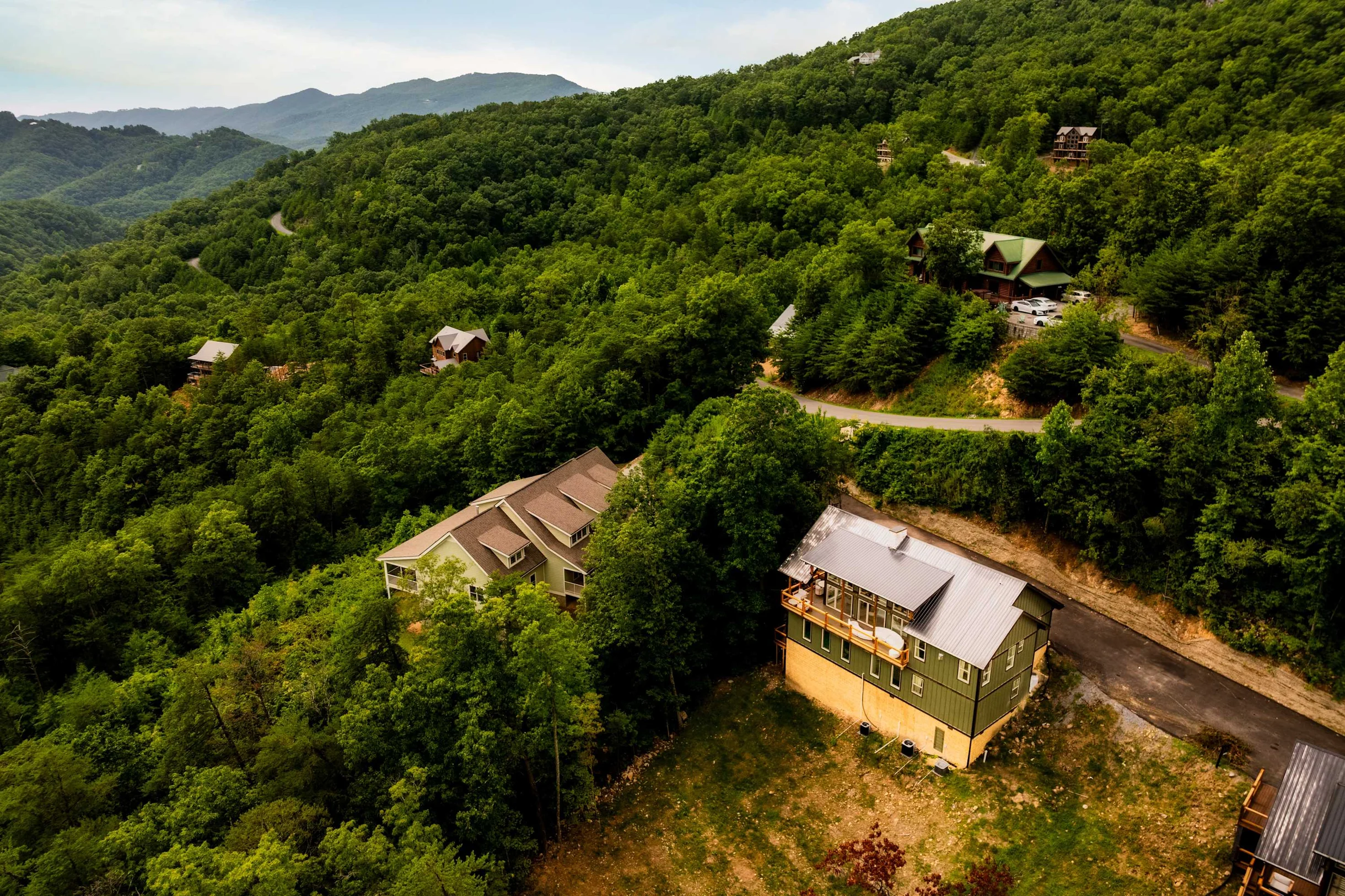 2 Luxe Homes - 2 Heated Pools & Hot Tubs - Slps 28 #104