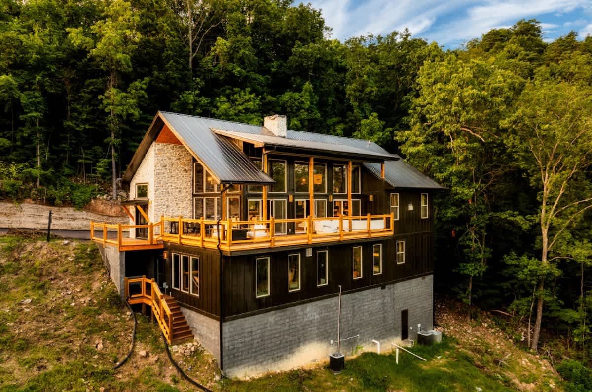 2 Luxe Homes - 2 Heated Pools & Hot Tubs - Slps 28 #124