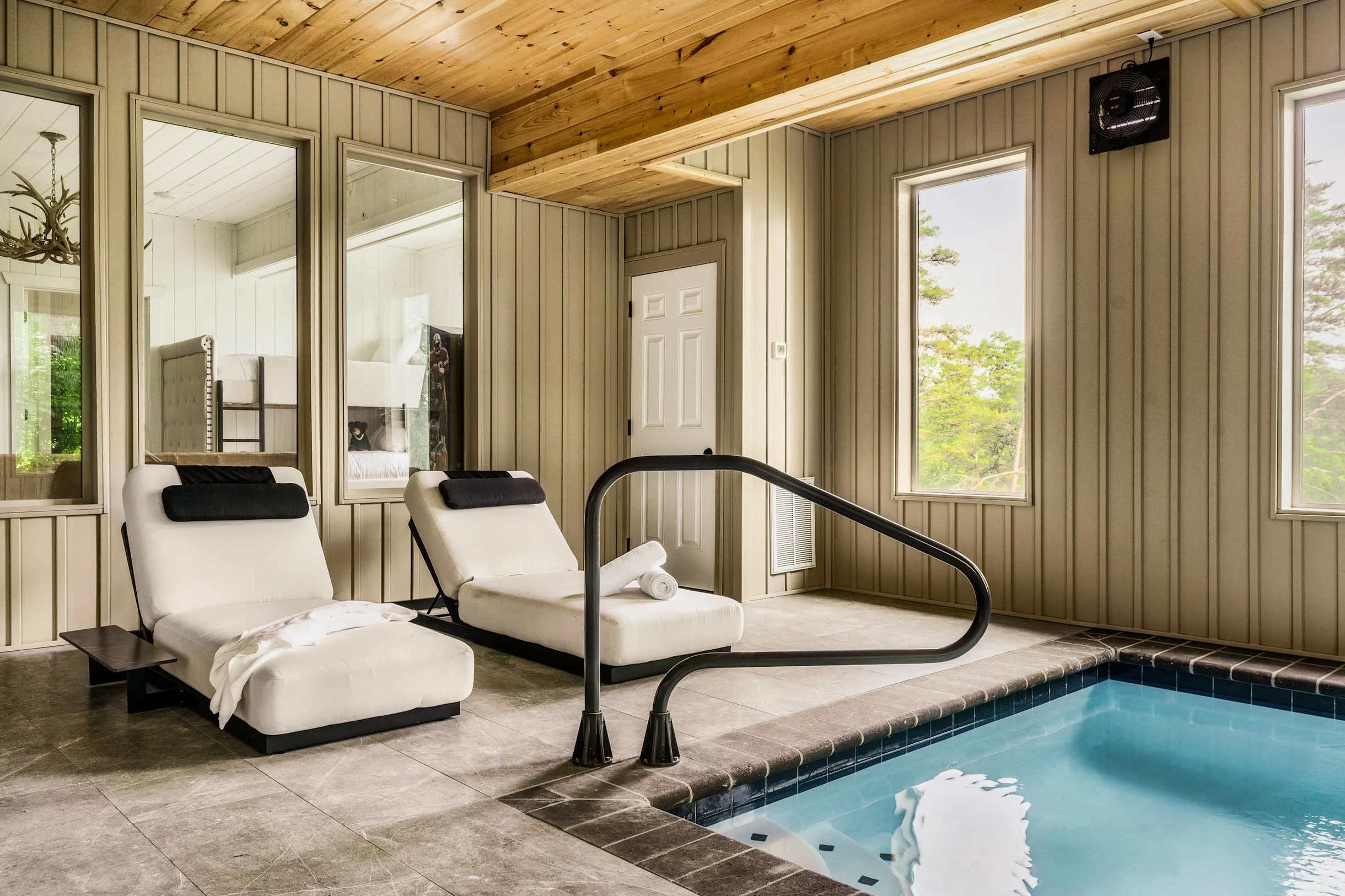 2 Luxe Homes - 2 Heated Pools & Hot Tubs - Slps 28 #116