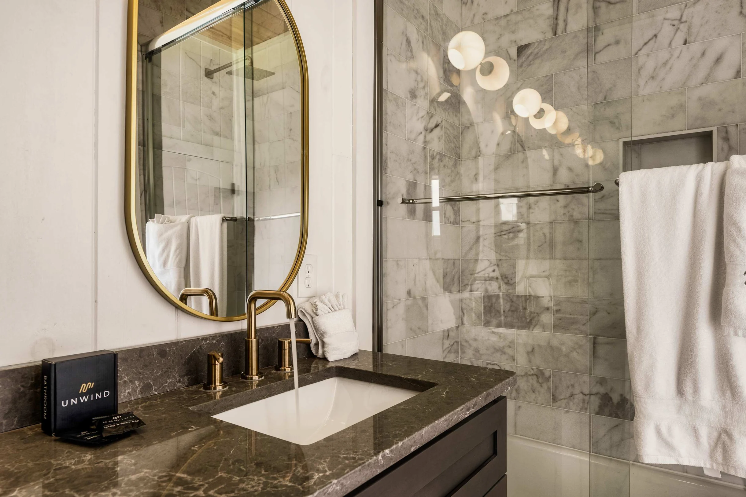 2 Luxe Homes - 2 Heated Pools & Hot Tubs - Slps 28 #200