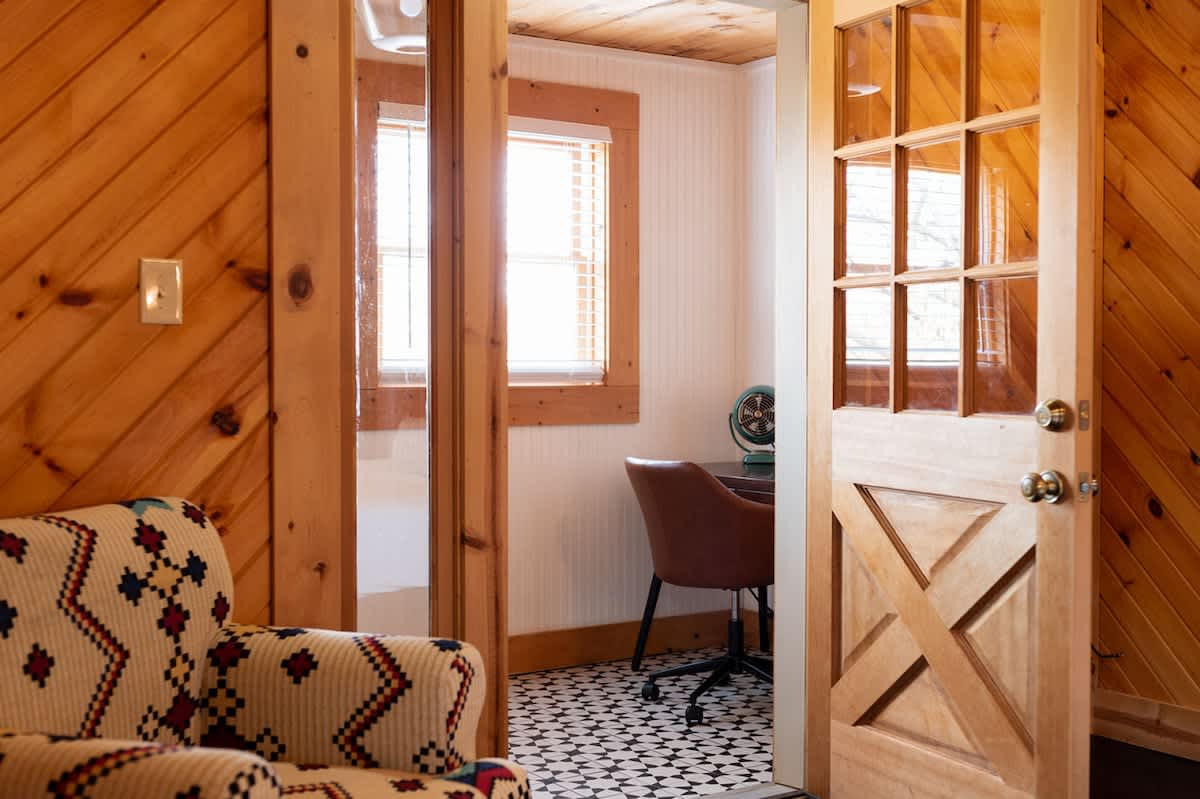 Chic Cabin w/ Fast WiFi & Fire Pit near Fun #16