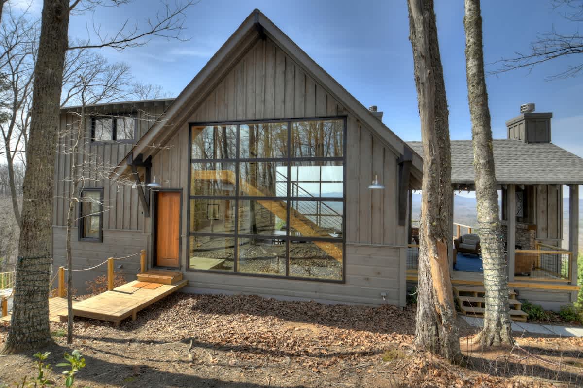 Luxury 5BR Cabin | Hot Tub & Mtn Views | Secluded #61