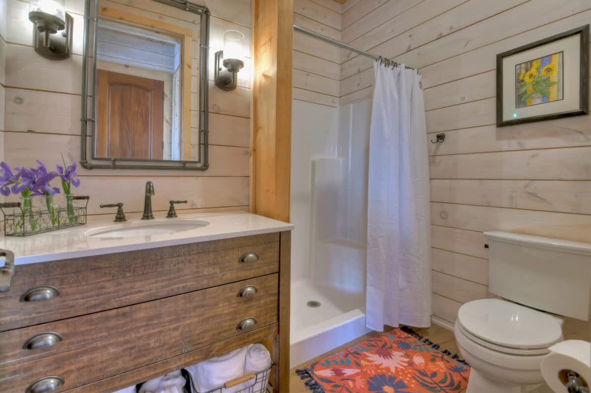 Luxury 5BR Cabin | Hot Tub & Mtn Views | Secluded #13