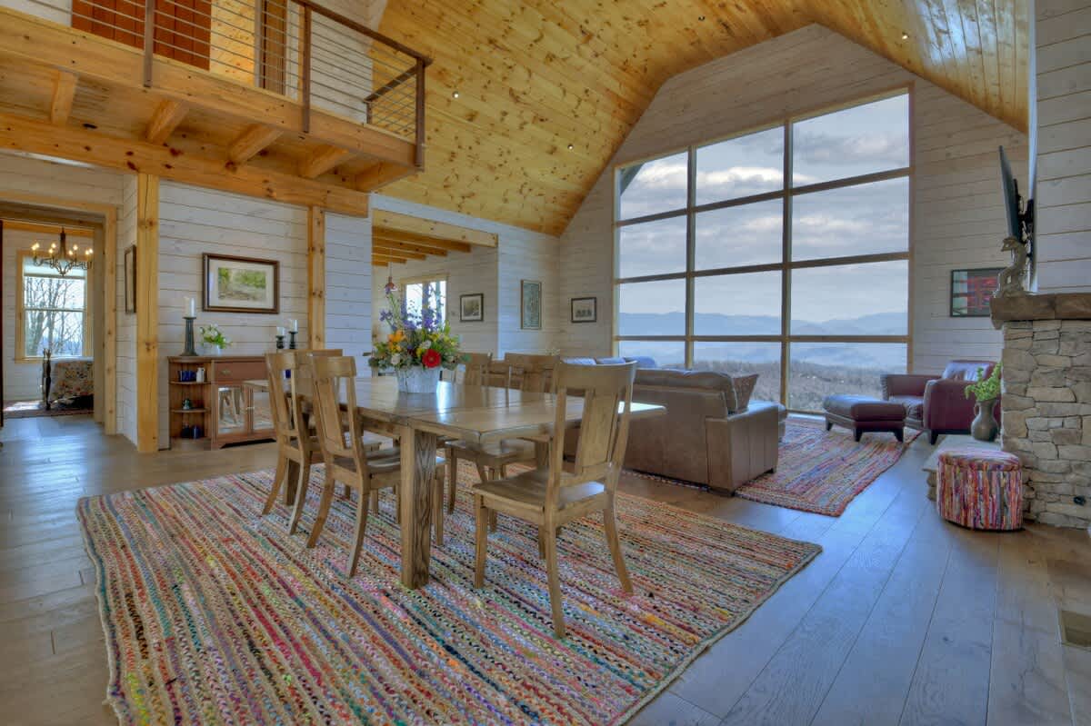 Luxury 5BR Cabin | Hot Tub & Mtn Views | Secluded #40