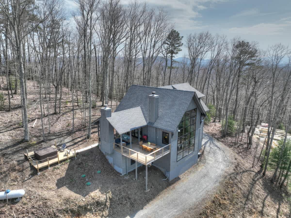 Luxury 5BR Cabin | Hot Tub & Mtn Views | Secluded #72