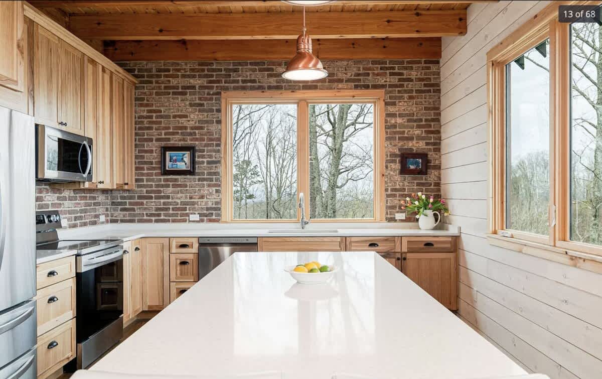 Luxury 5BR Cabin | Hot Tub & Mtn Views | Secluded #63