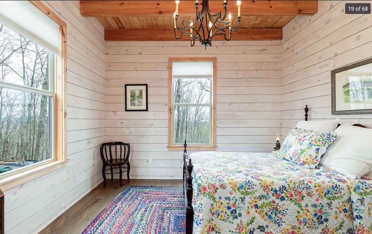 Luxury 5BR Cabin | Hot Tub & Mtn Views | Secluded #42