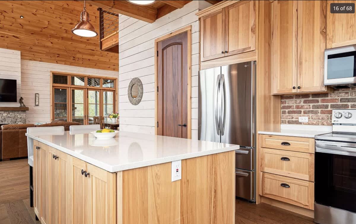 Luxury 5BR Cabin | Hot Tub & Mtn Views | Secluded #24