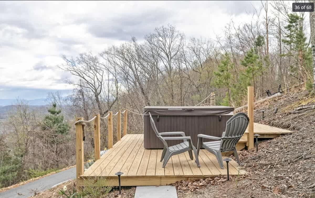 Luxury 5BR Cabin | Hot Tub & Mtn Views | Secluded #57
