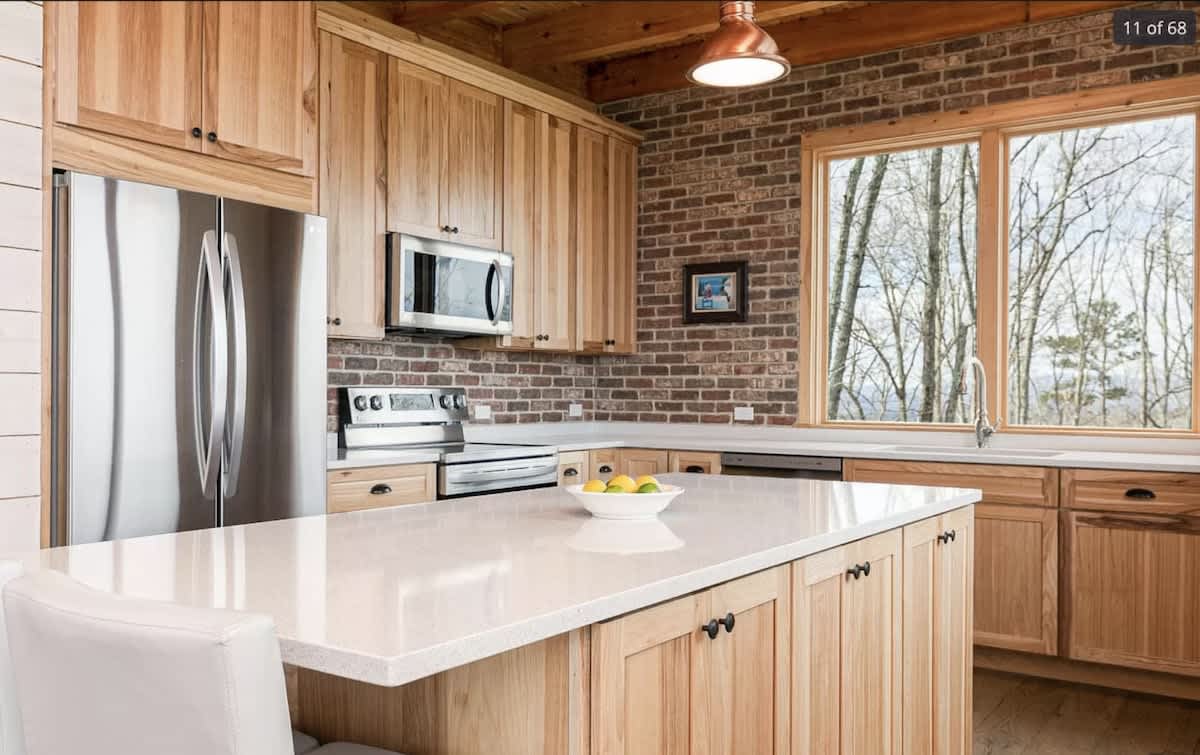 Luxury 5BR Cabin | Hot Tub & Mtn Views | Secluded #60