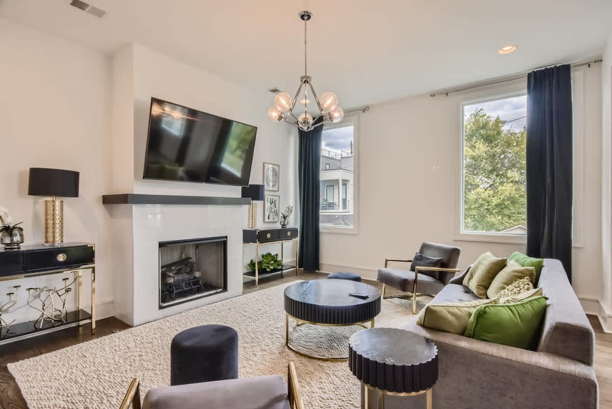 Condo in Nashville property photo 3