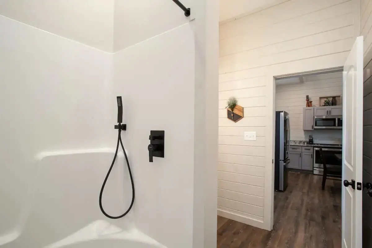 Charming Cabin | Hot Tub • Arcade • Fast WiFi #11