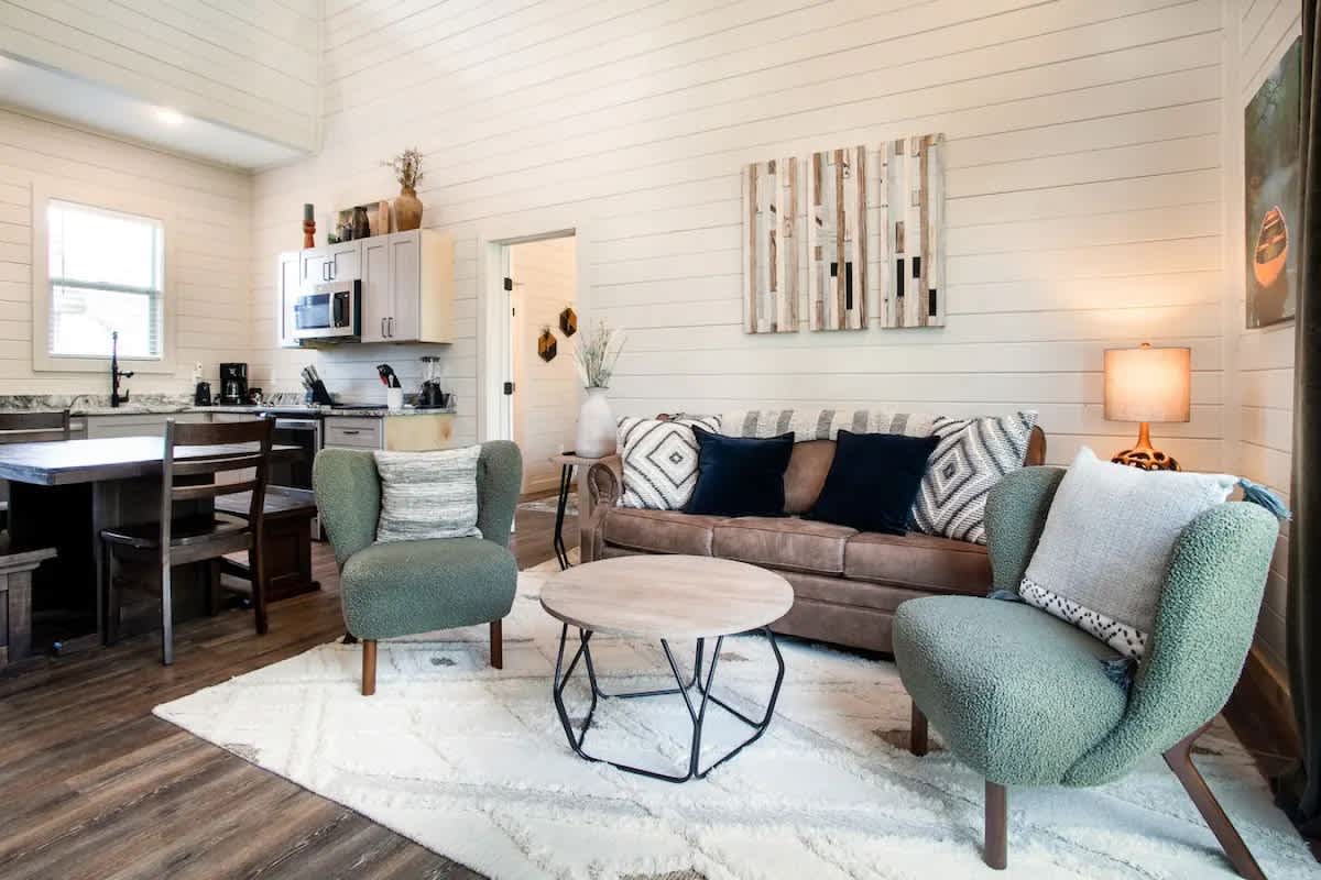Charming Cabin | Hot Tub • Arcade • Fast WiFi #22