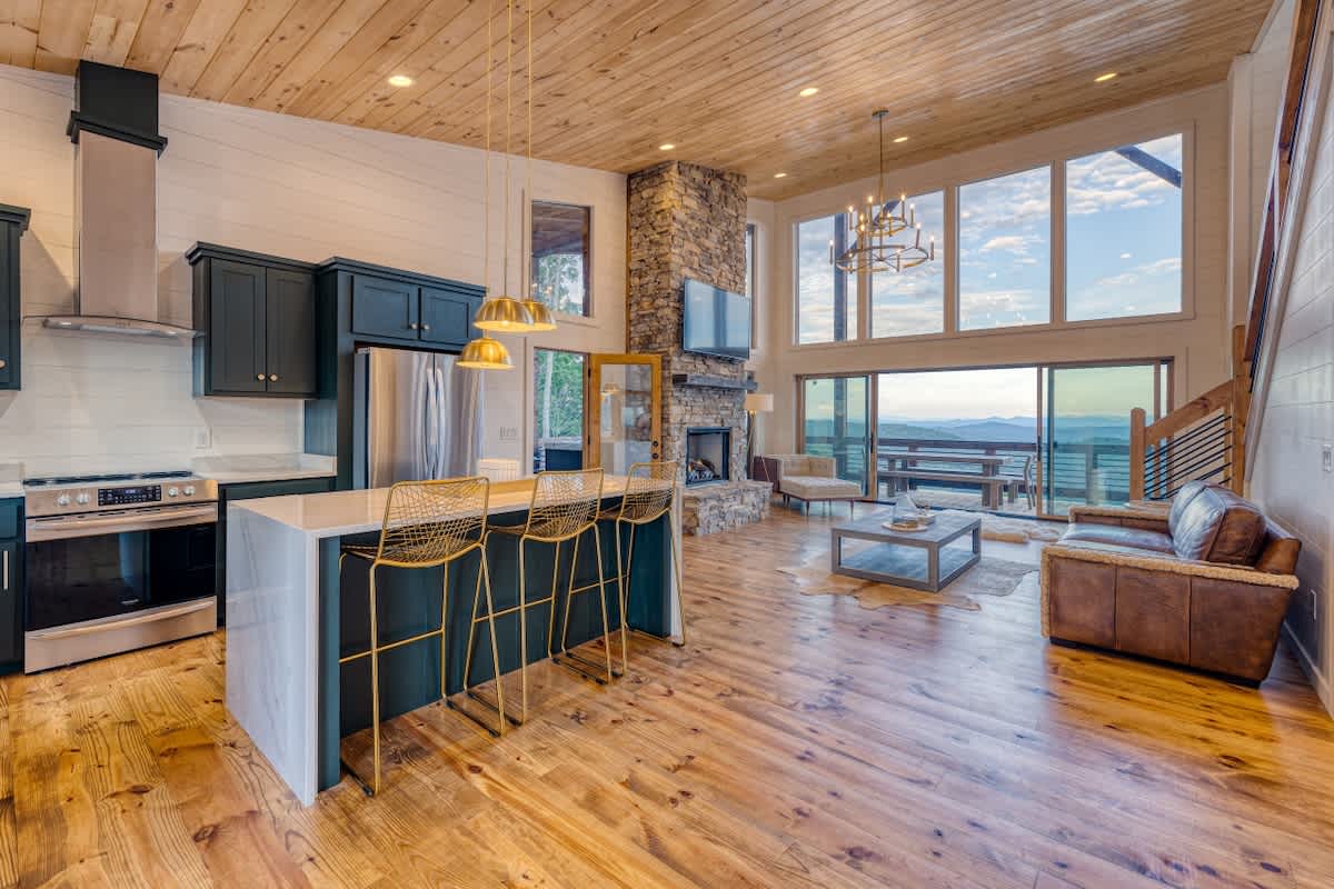 6 Bedroom Mountain Cabin w/ Hot Tub & Game Room #6