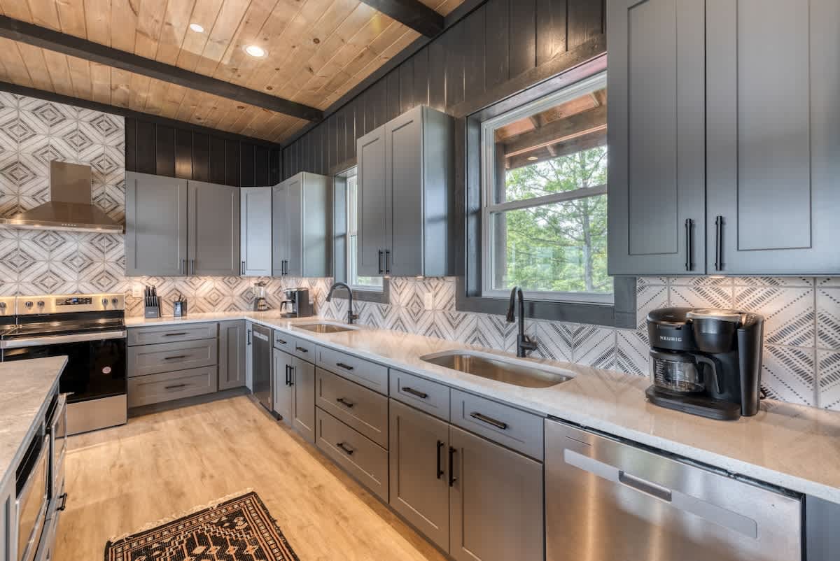 Luxury 20BR Mtn Estate | Indoor Pool & Hot Tub #69