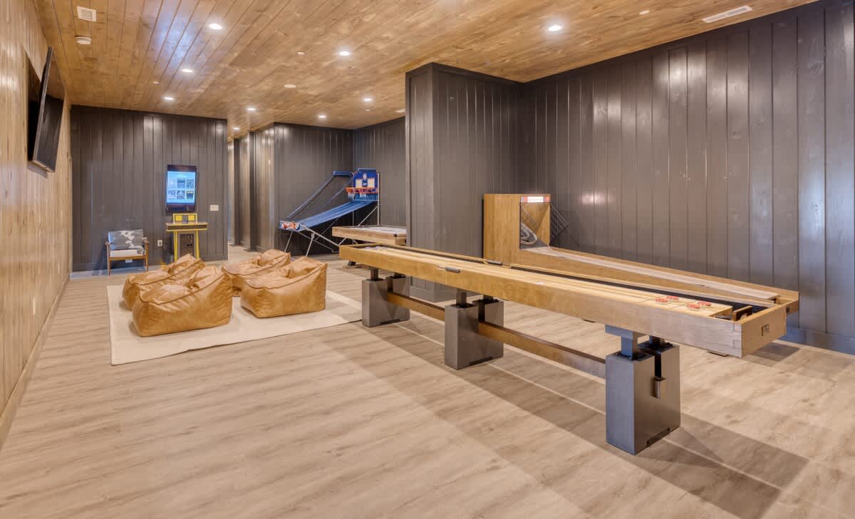 Luxury 20BR Mtn Estate | Indoor Pool & Hot Tub #75