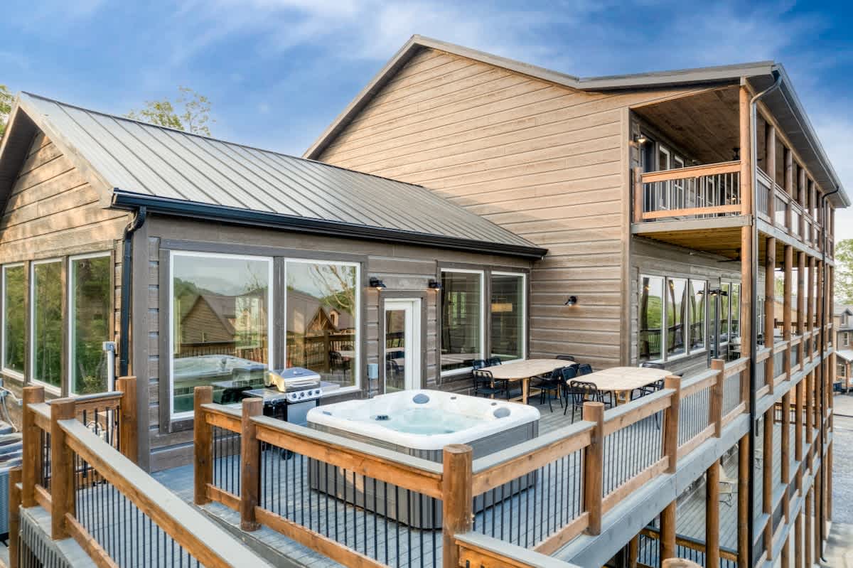 Luxury 20BR Mtn Estate | Indoor Pool & Hot Tub #8
