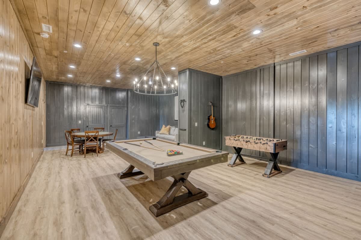 Luxury 20BR Mtn Estate | Indoor Pool & Hot Tub #83