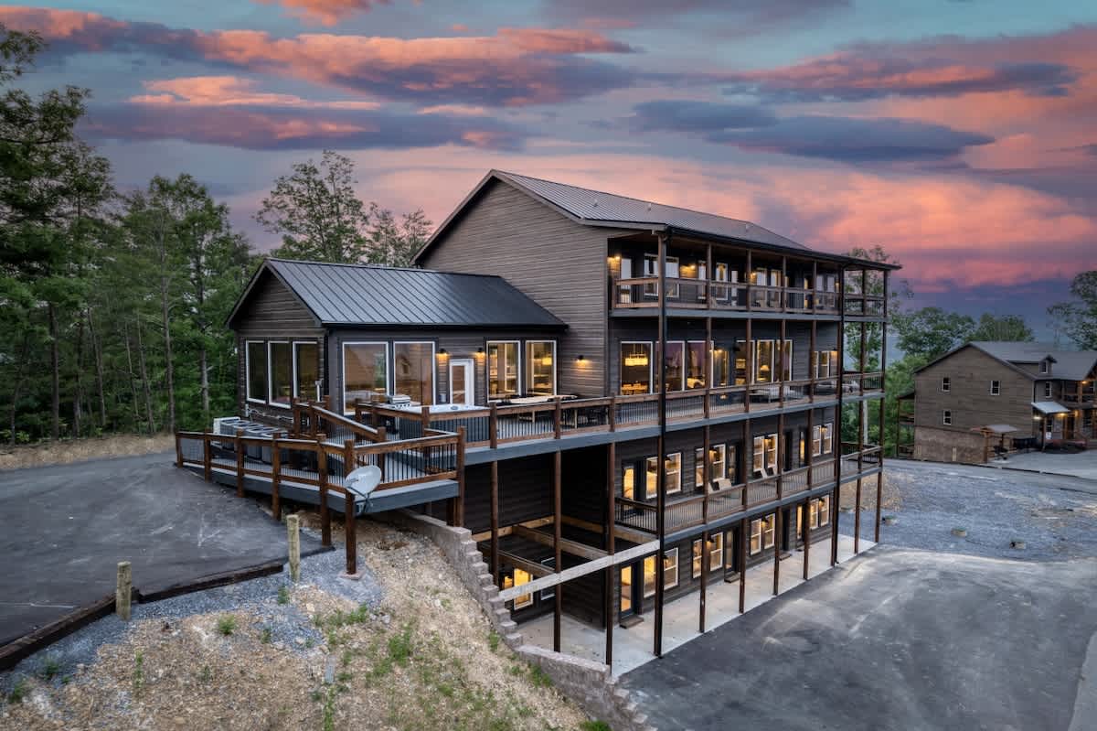 Luxury 20BR Mtn Estate | Indoor Pool & Hot Tub #55