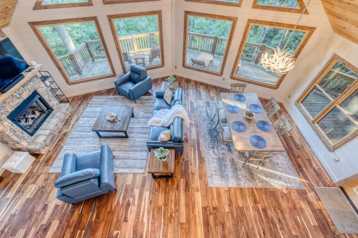 4BR Pineview | Hot Tub & Scenic Views | Arcade #36
