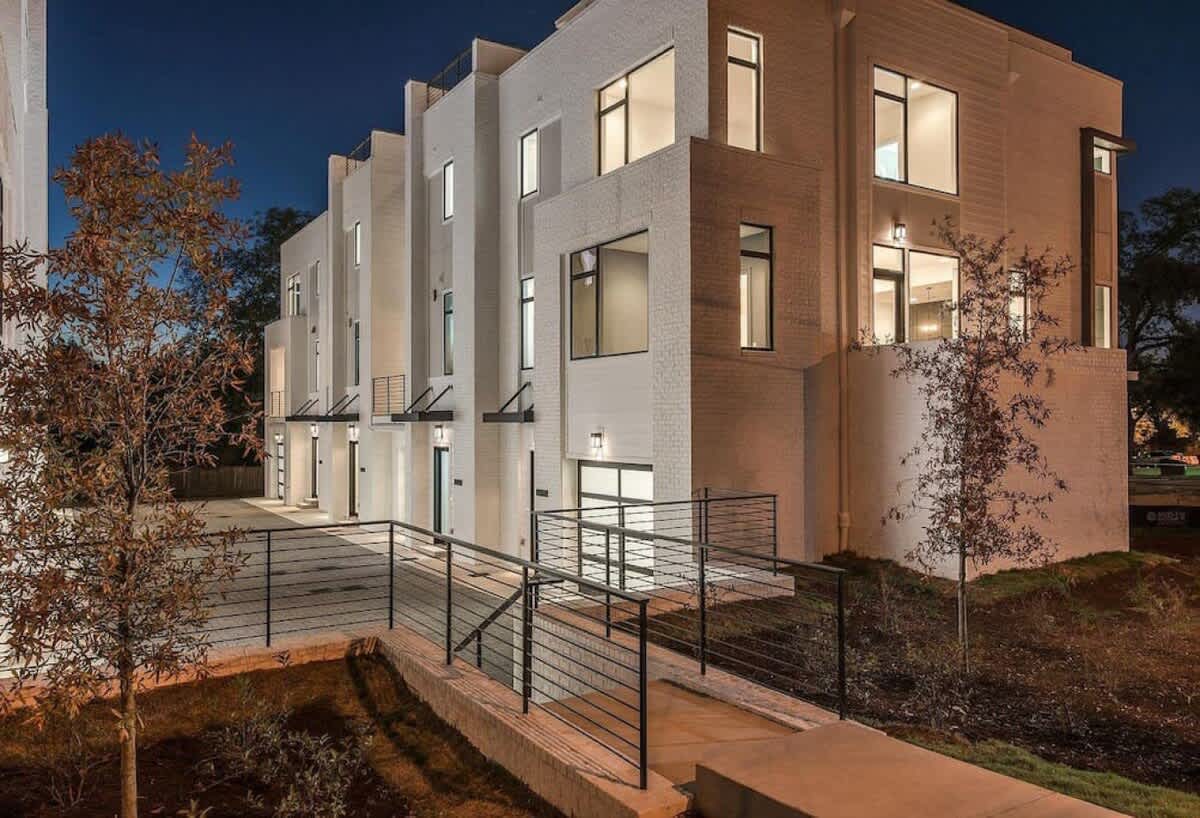 Downtown Gulch 7BR Luxury Home • Walkable #4