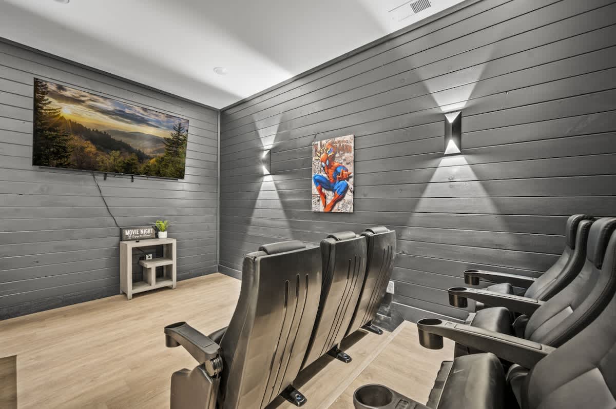 Lakefront Retreat w/ Pool, Hot Tub, Game Room #2