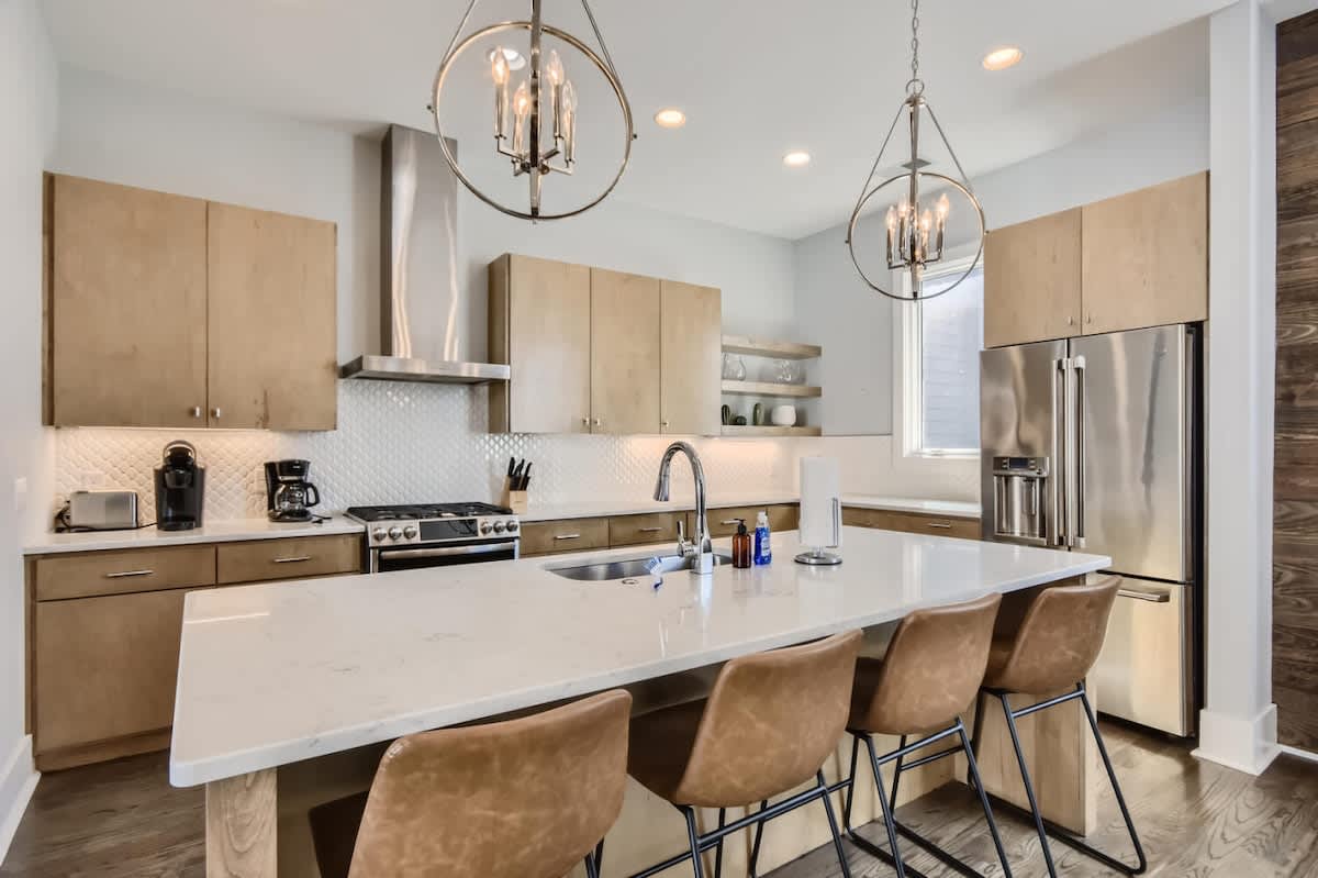 Condo in Nashville property photo 4
