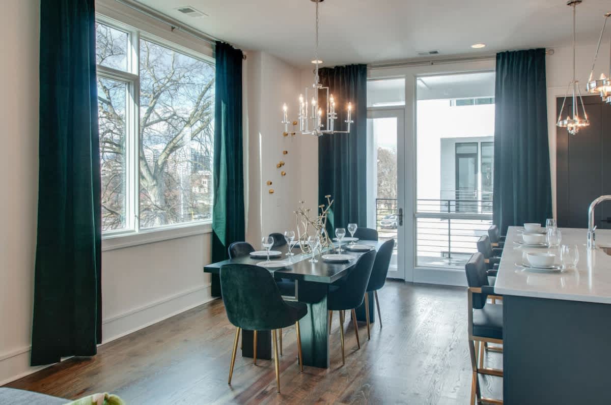 7BR Downtown Nashville • Gulch Rooftop Deck #2