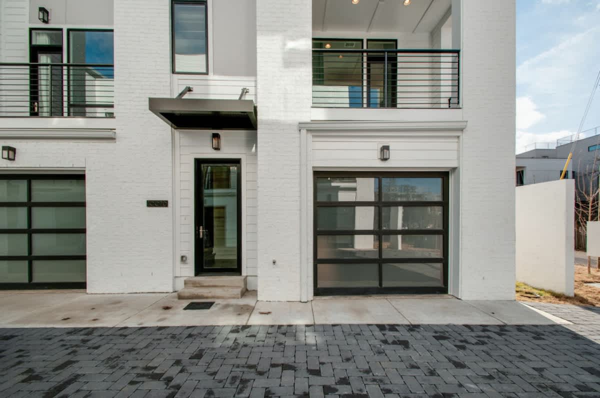 7BR Downtown Nashville • Gulch Rooftop Deck #32