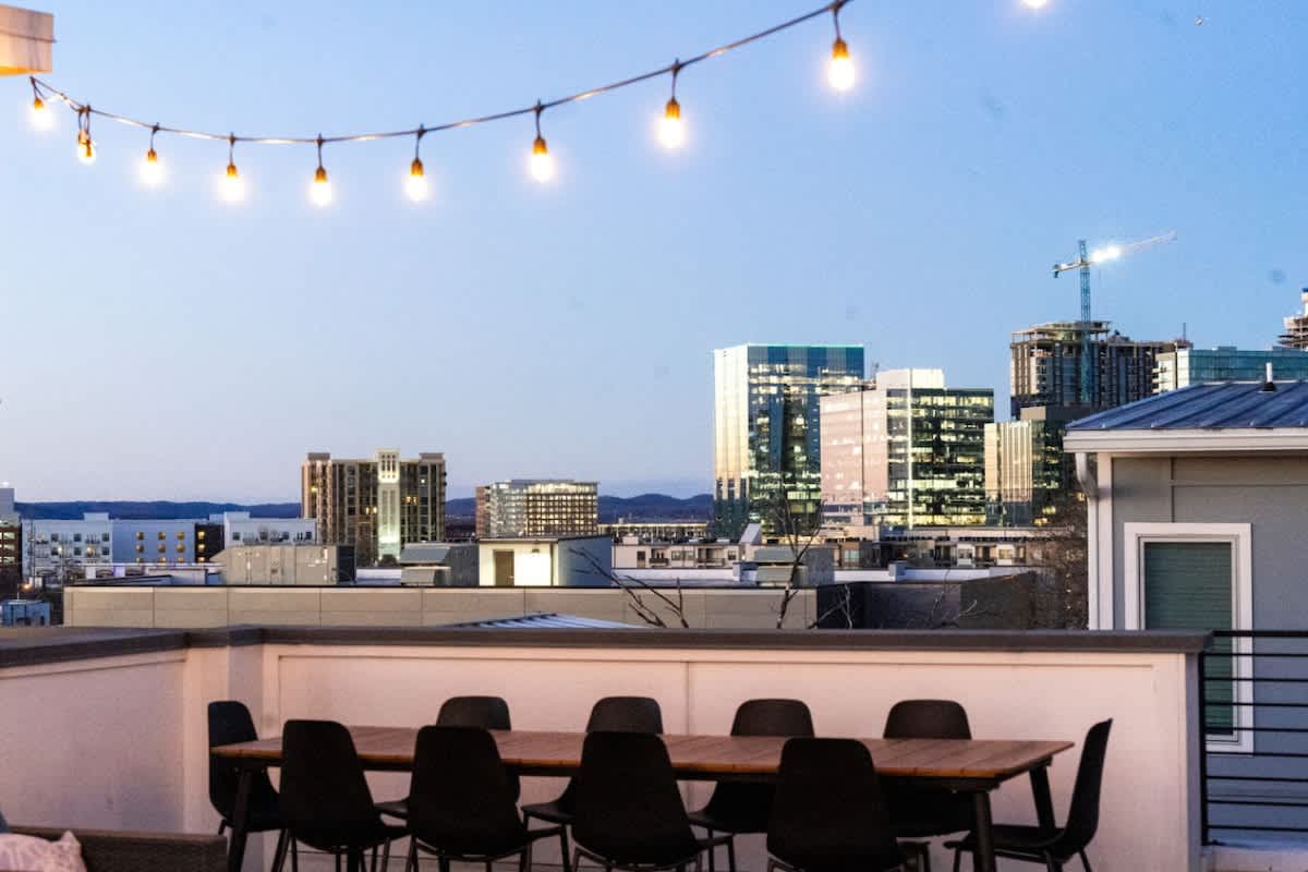 7BR Downtown Nashville • Gulch Rooftop Deck #16