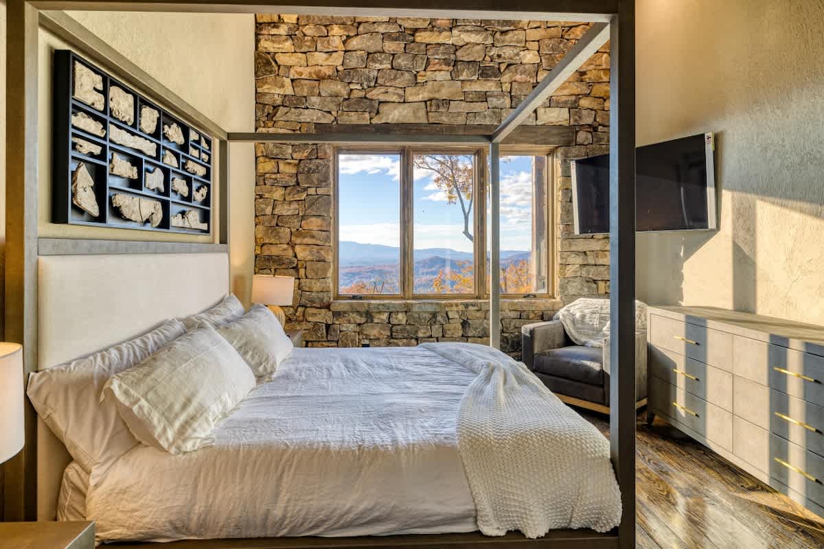4 Bedroom Mountain Cabin w/ Hot Tub & Pool Table #14