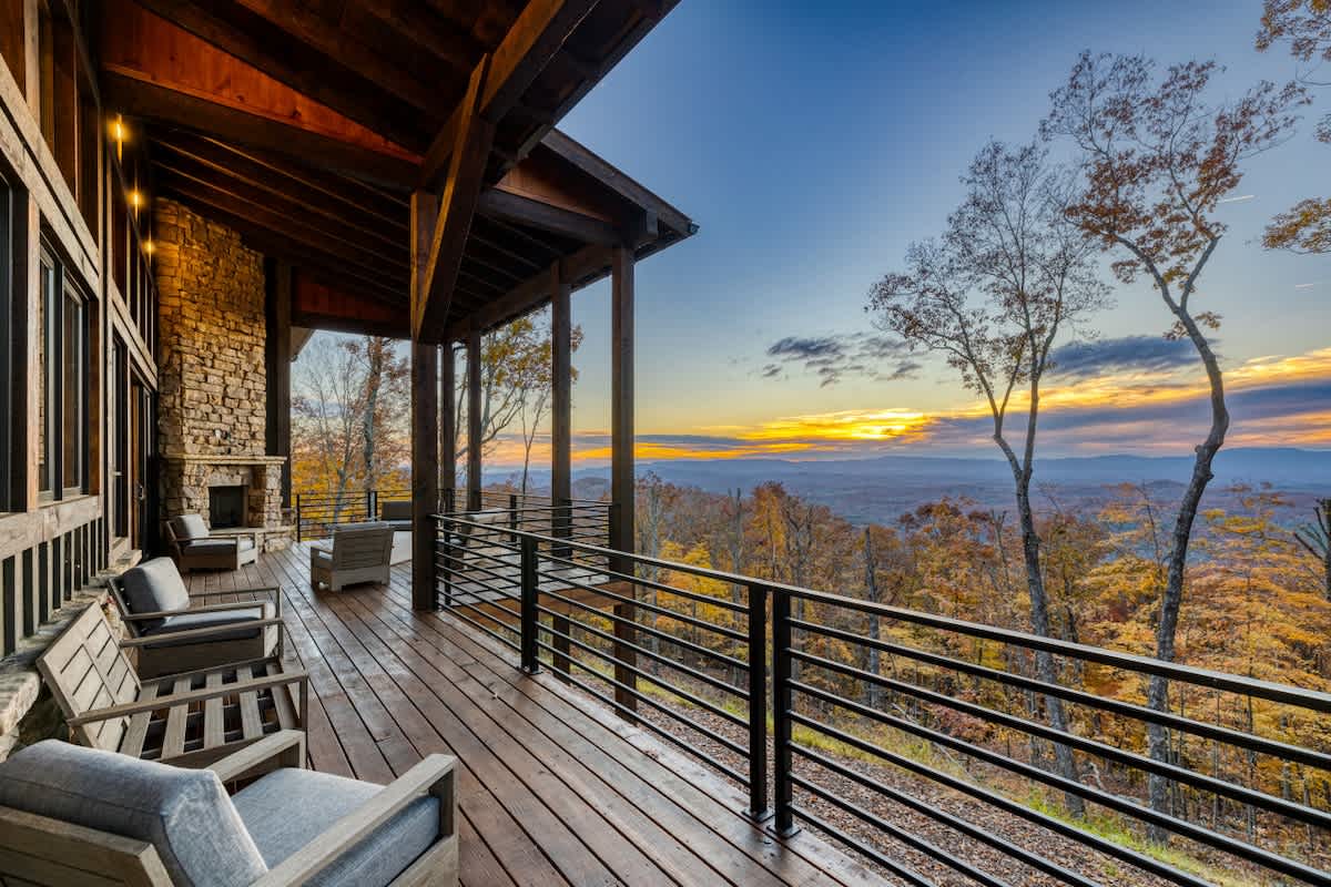 4 Bedroom Mountain Cabin w/ Hot Tub & Pool Table #9