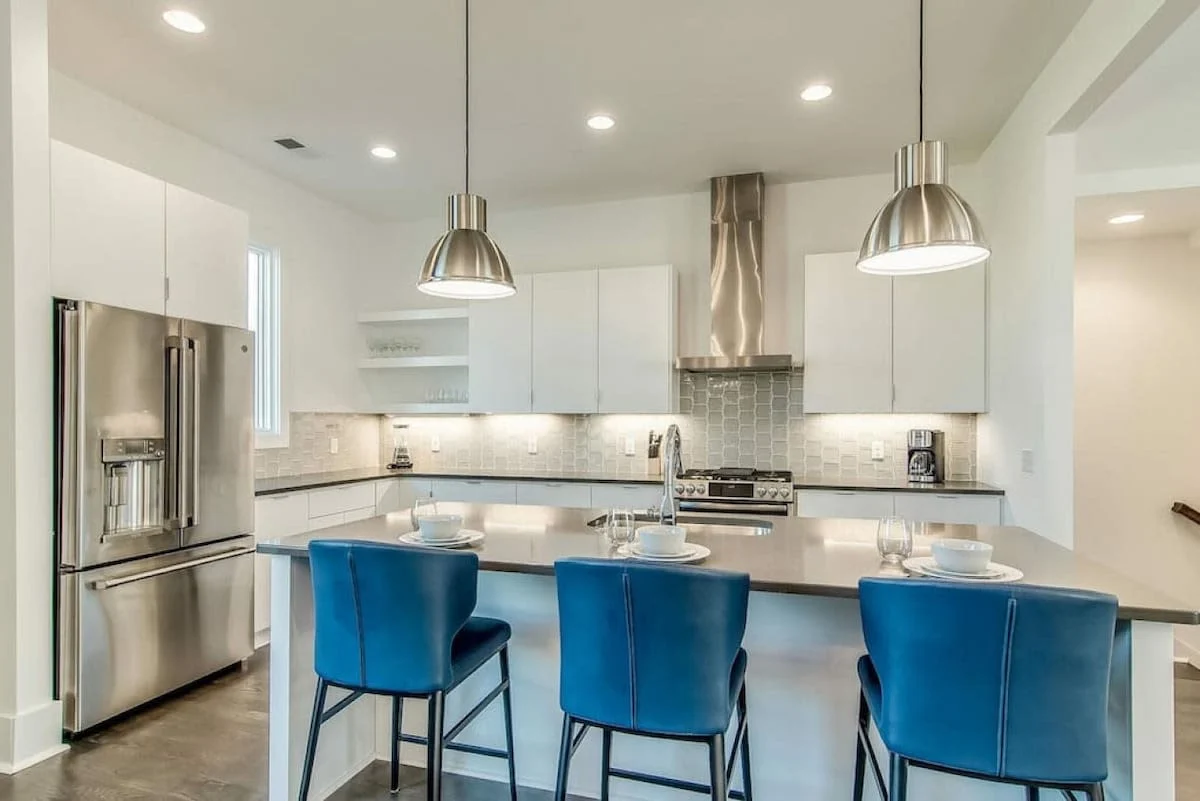 Luxury 3BR Condo | Gulch & Downtown Rooftop #10