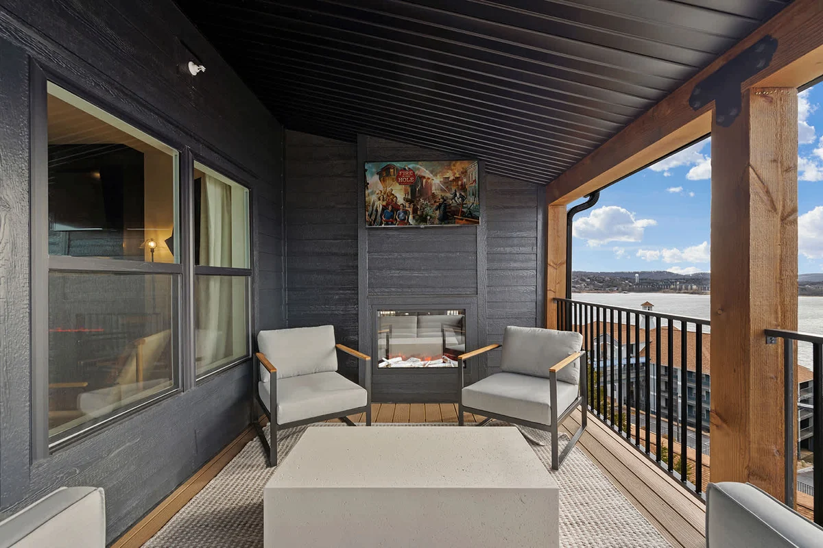 Lakefront Luxury 9BR Retreat—Pools & Hot Tub #5