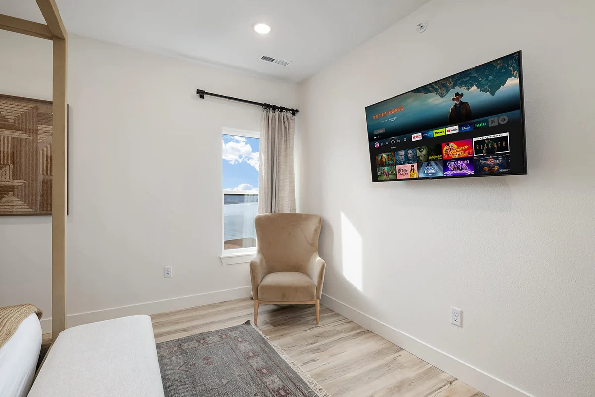 Lakefront Luxury 9BR Retreat—Pools & Hot Tub #22