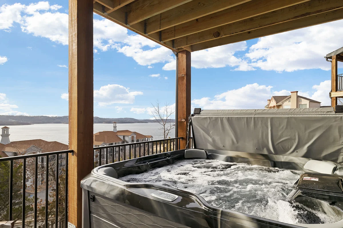 Lakefront Luxury 9BR Retreat—Pools & Hot Tub #29