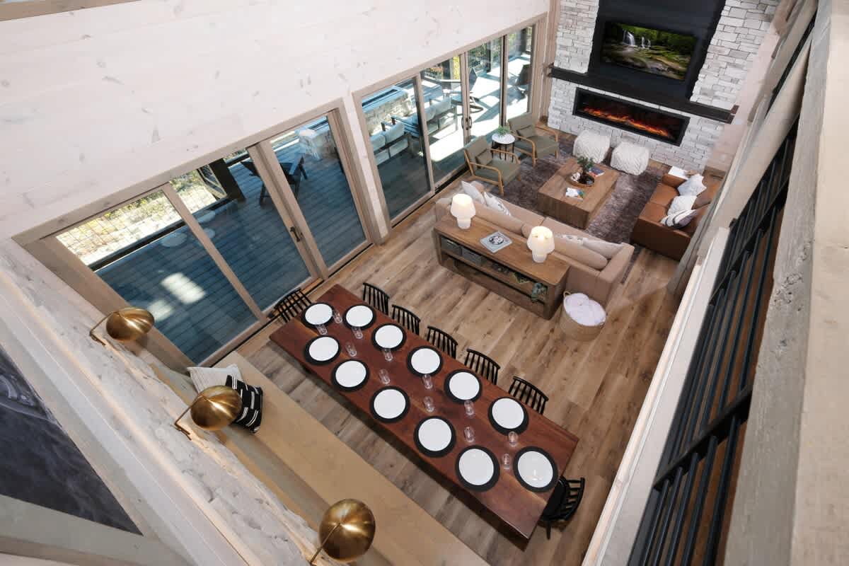 Luxury 5BR Mountain Lodge • Hot Tub & Views #39