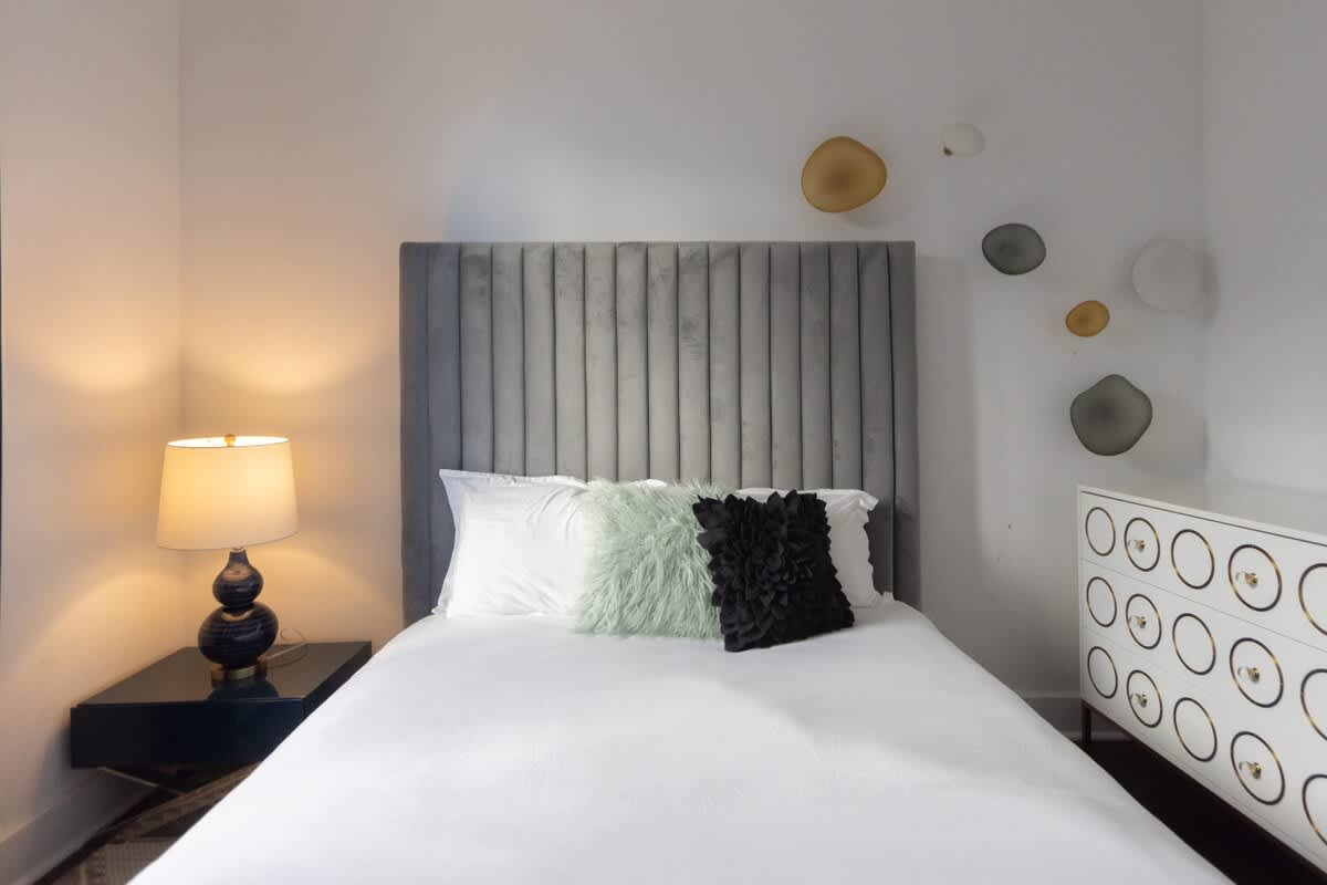 3BR Luxury Gulch Condo w/ Private Rooftop #12