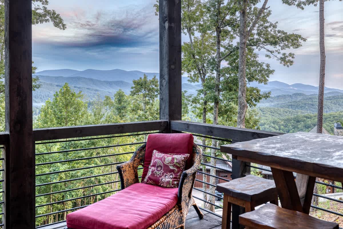 Property in Blue Ridge property photo 2