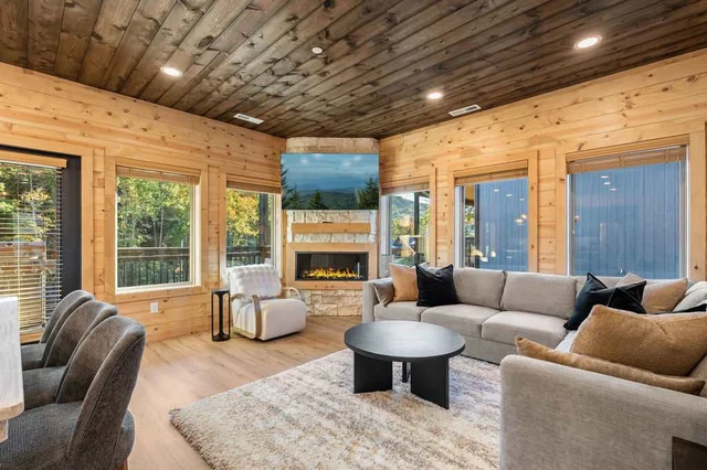 3BR Smokies Fairway | Hot Tub, Arcade & Rooftop #7