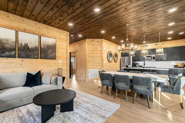 3BR Smokies Fairway | Hot Tub, Arcade & Rooftop #11