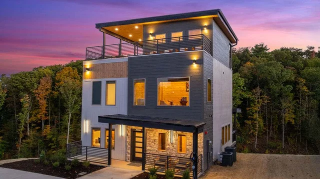 3BR Smokies Fairway | Hot Tub, Arcade & Rooftop #24