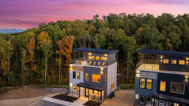 3BR Smokies Fairway | Hot Tub, Arcade & Rooftop #34