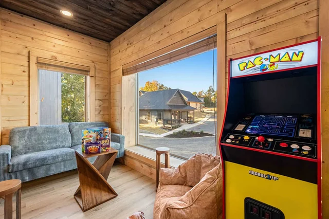 3BR Smokies Fairway | Hot Tub, Arcade & Rooftop #36